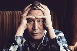 Год назад Михаил Ефремов был осужден на семь с половиной лет колонии за ДТП со смертельным исходом