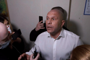 В аудиторию, где Кива защищал диссертацию, пытались не пустить журналистов