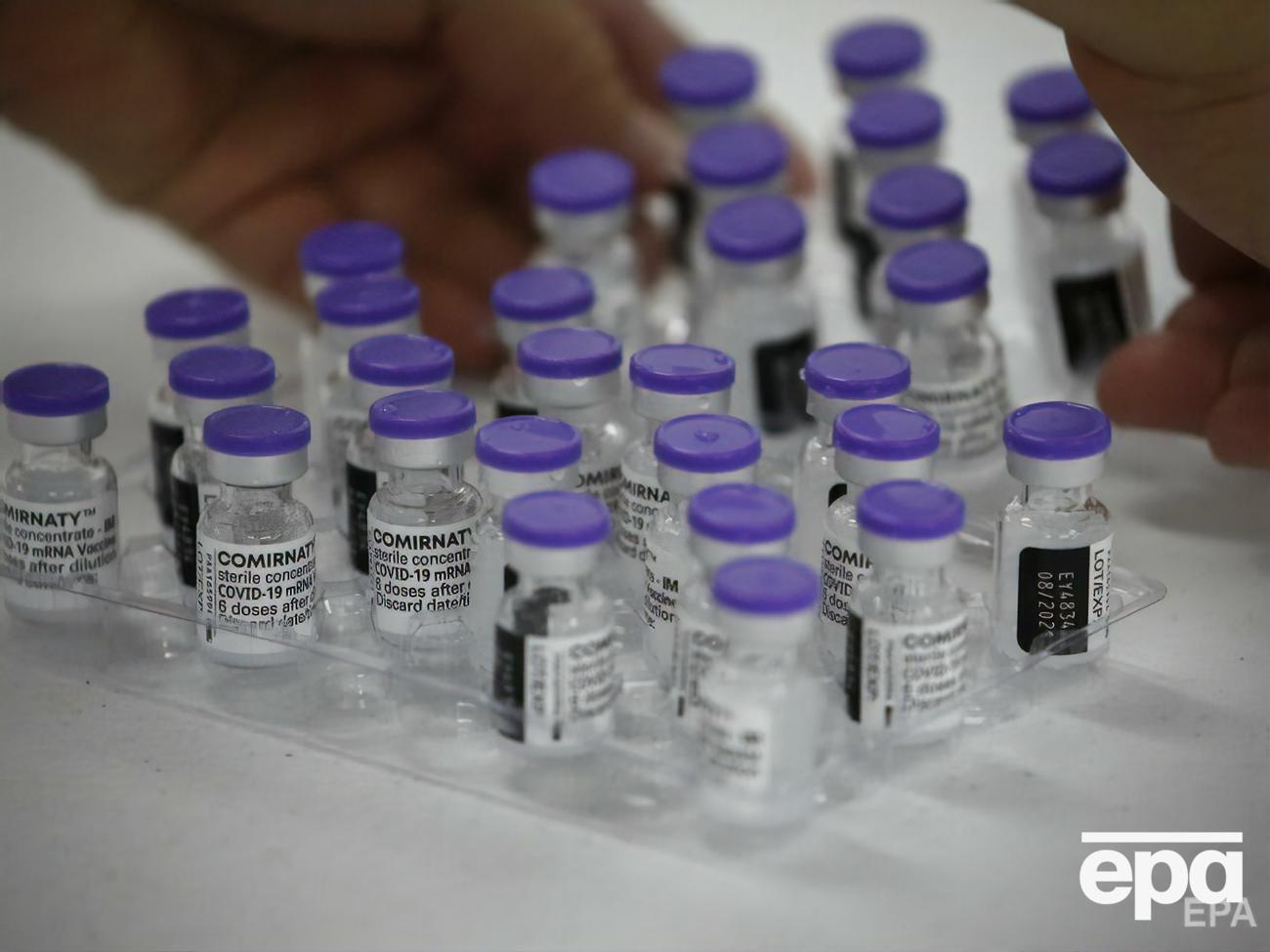Всего на этой и в начале следующей недели Украина должна получить 473,8 тыс. доз вакцины Comirnaty