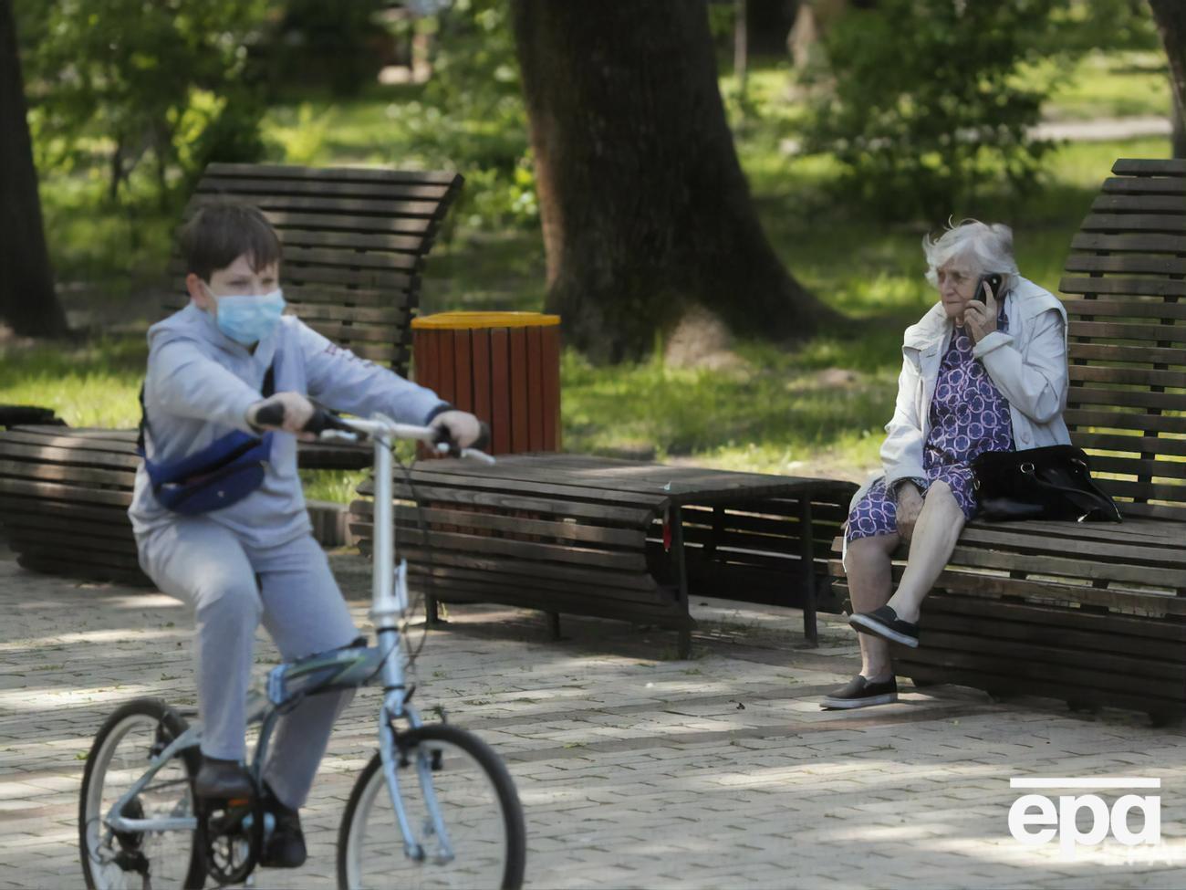 В Україні знизилася захворюваність на COVID-19