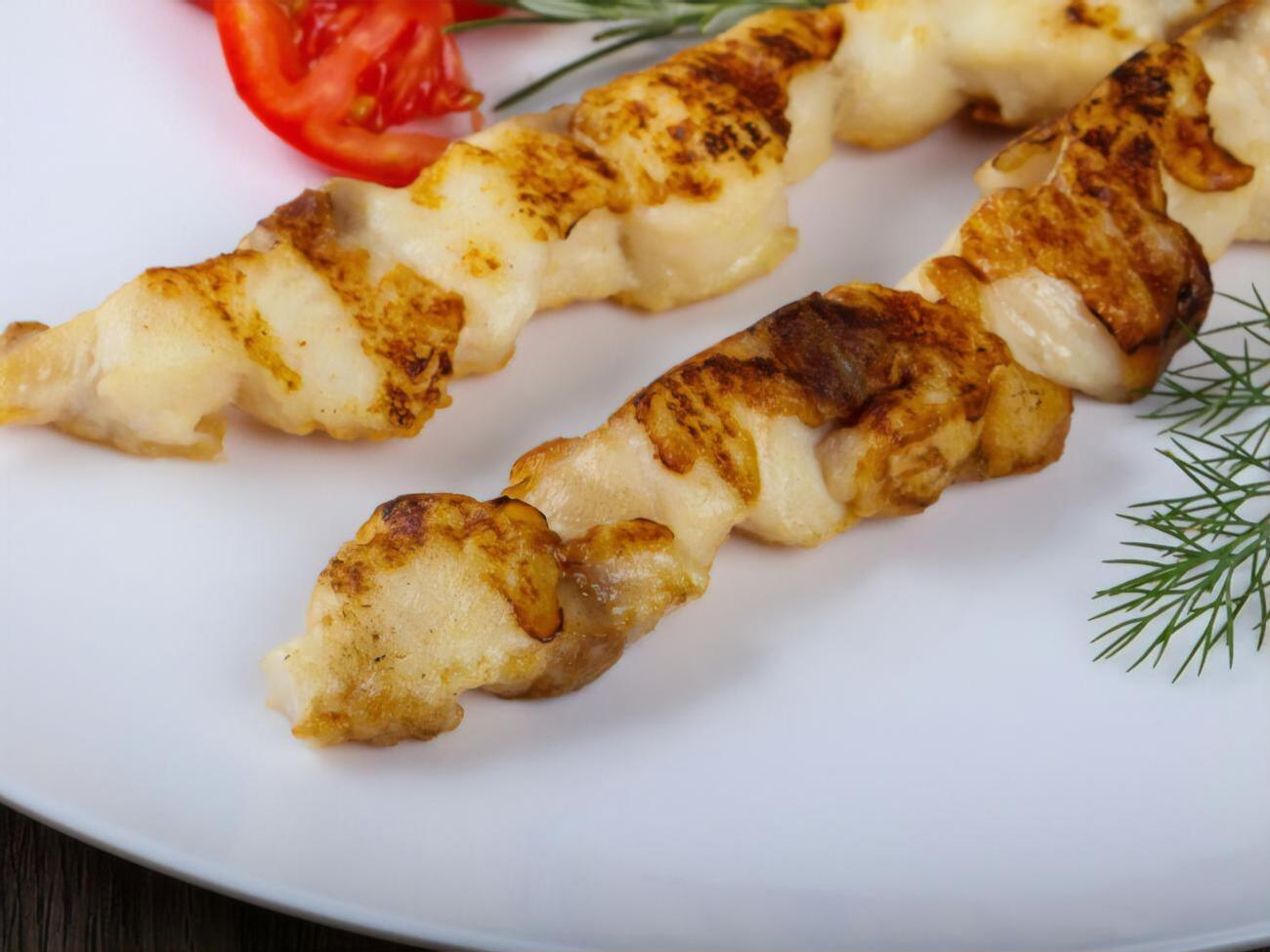 Шашлык из рыбы готовится примерно 20 минут