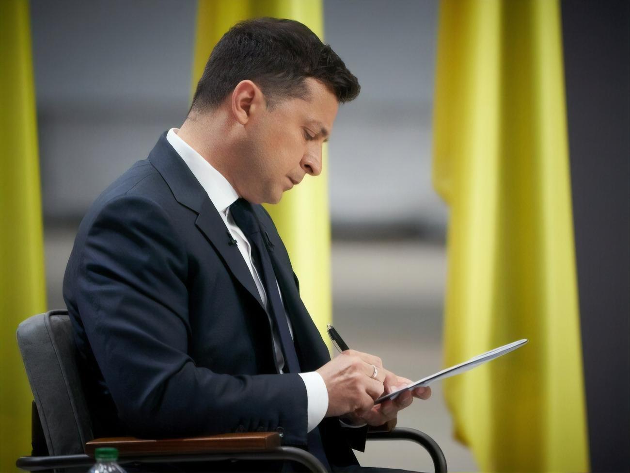 33,2% украинцев думают, что на данный момент Зеленский выполнил только некоторые из своих обещаний