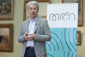 Ткаченко призвал украинцев вакцинироваться от коронавируса