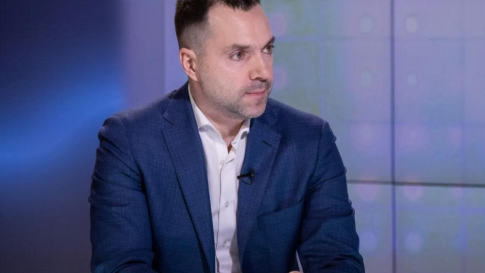 Арестович: Ми запропонували провести обмін. Запропонували вчинити по-людськи хоча б щодо тих, хто вкрай хворий