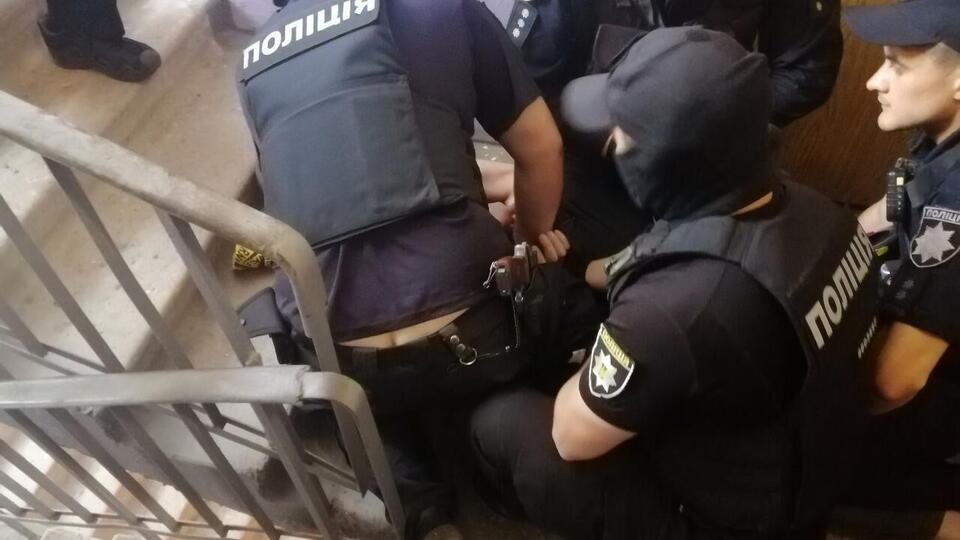 Поліція затримала чоловіка, його планують повідомити про підозру