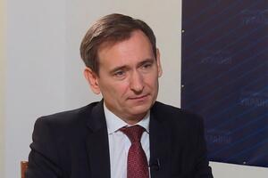 Вениславский подчеркивает, что решать будет КСУ