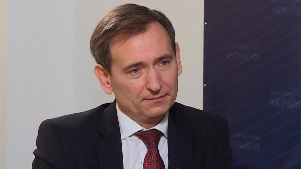 Вениславский подчеркивает, что решать будет КСУ