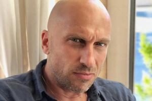 Нагієв: Шалено соромно, але якщо ви і далі хочете милуватися такою красою, то ось номер картки