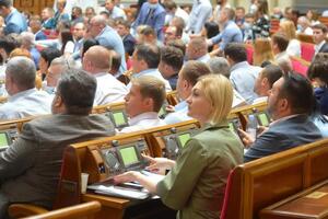 Рада приняла законы 1 июля