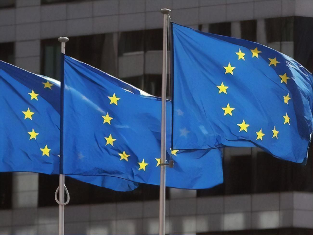 Евросоюз пересматривает список каждые две недели