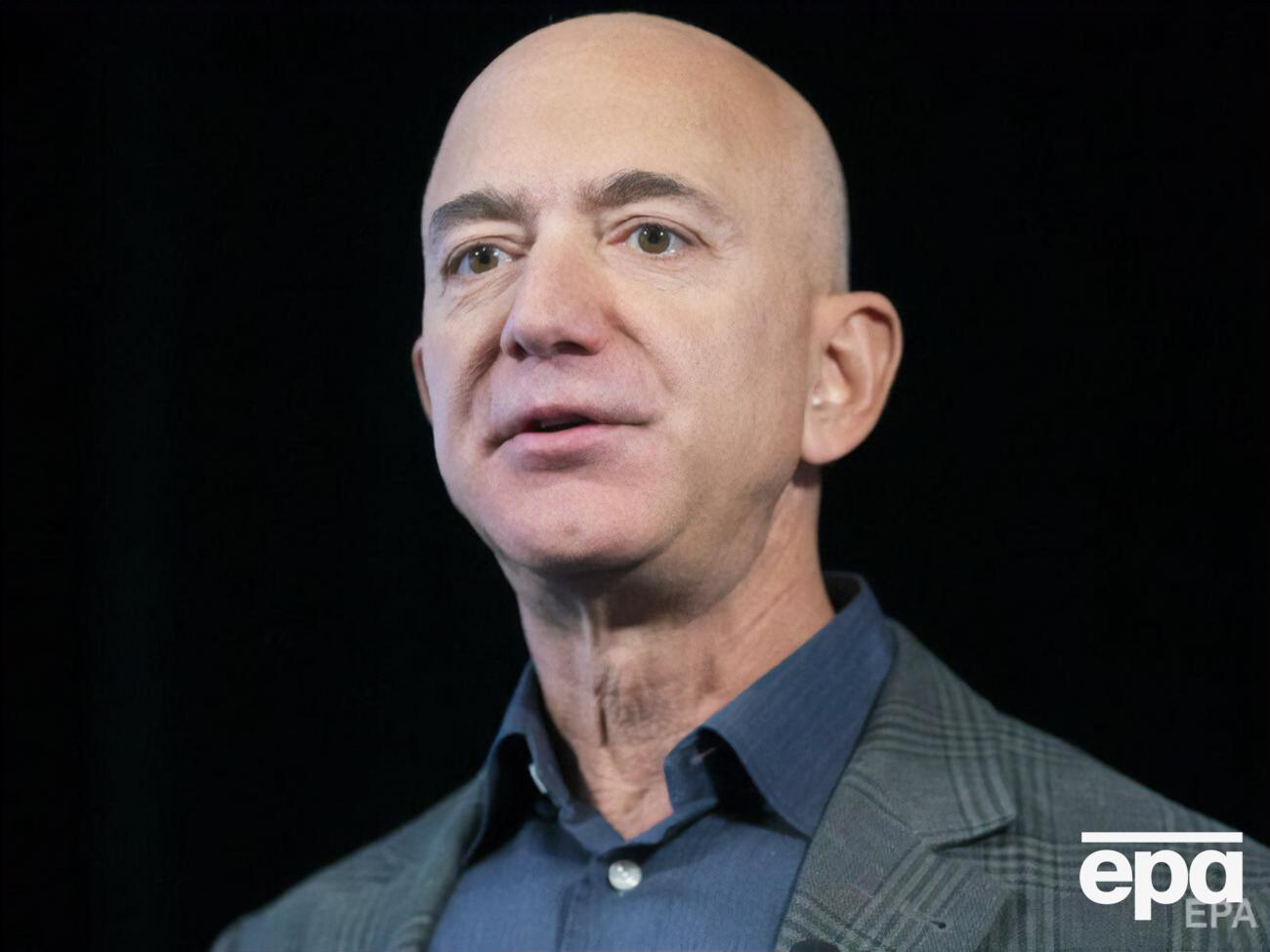 Безос сказав, що вирушить у космос 20 липня