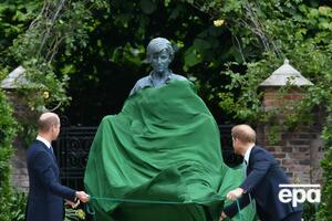 Принцы Уильям и Гарри открыли памятник принцессе Диане. Фоторепортаж