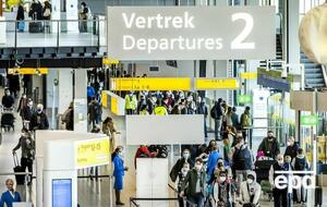 Для путешествий в Нидерланды нужно пройти полный курс вакцинации от коронавируса