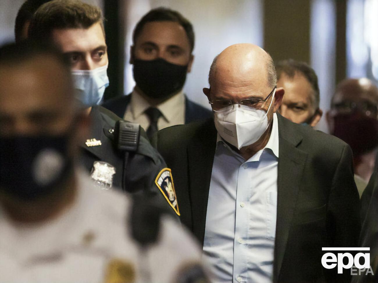 Фіндиректор компанії здався владі