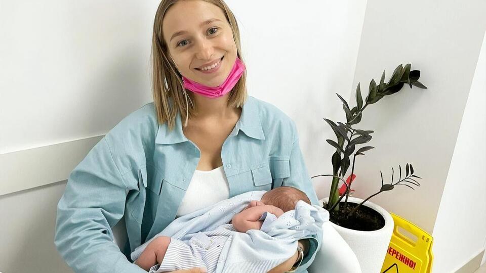 Репяхова родила 15 июня