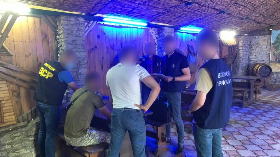 За даними слідства, військовий отримав $1,5 тис. як хабар