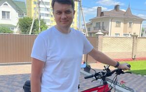 Разумков открыл велосезон в конце марта