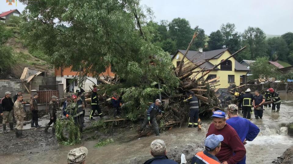 У гірських районах є загроза сходження обвалів