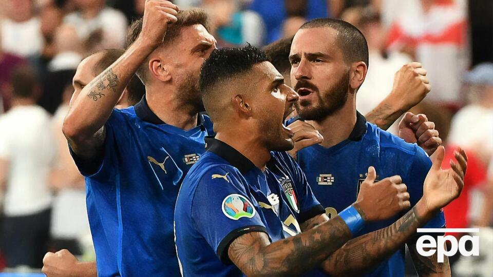 Итальянцы пропустили первыми