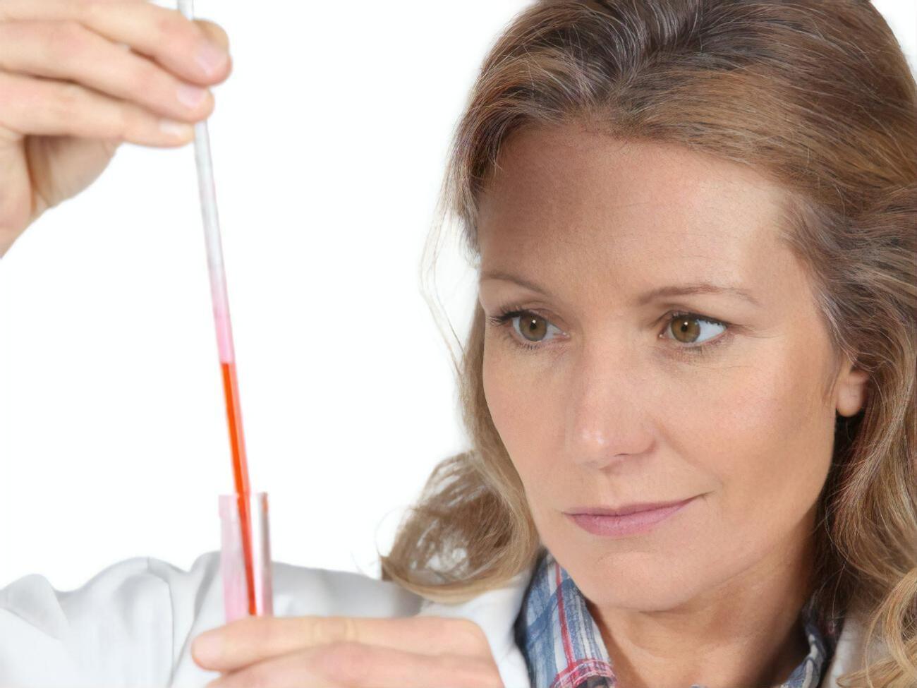 Норма уровня гемоглобина в крови зависит от пола и возраста человека