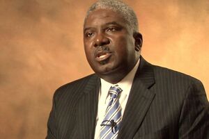 Санон в 2011 году заявлял о президентских амбициях