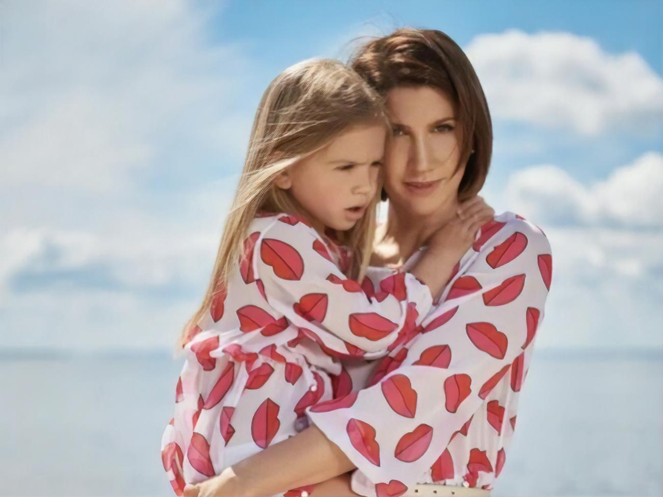 Анита Луценко в 2016 году родила дочь Мию