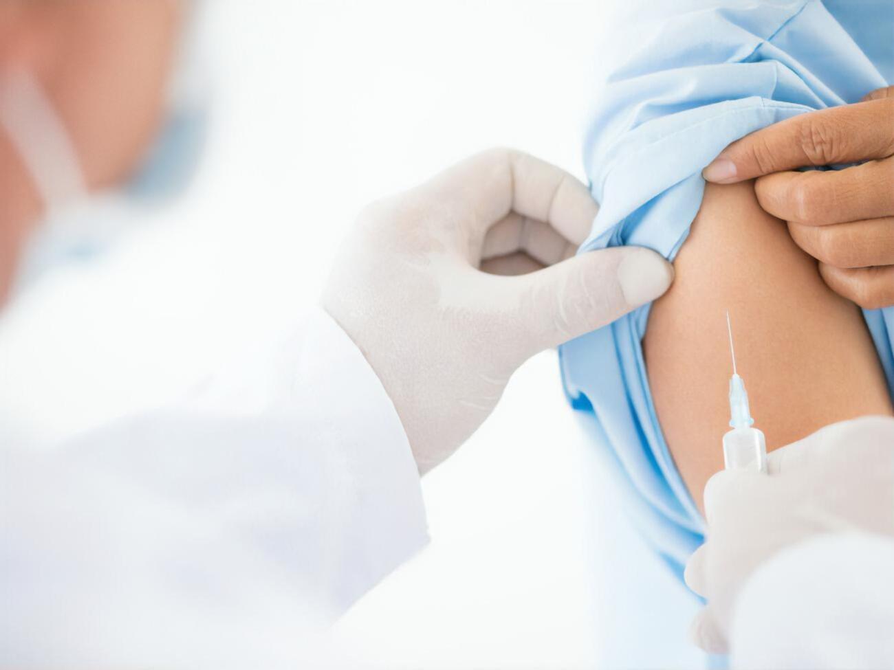 Специальные исследования эффективности смешивания Sinovac и AstraZeneca не проводились