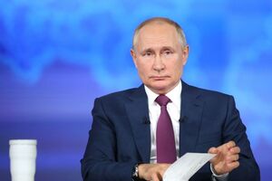 И русские, и украинцы, и белорусы – наследники древней Руси, написал Путин