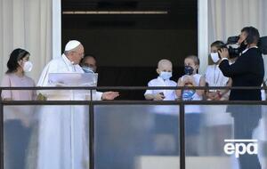 Вместе с папой Франциском во время чтения молитвы были несколько детей – пациентов больницы