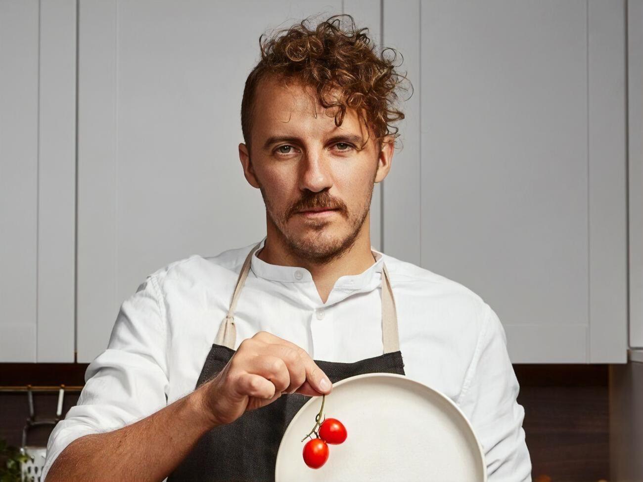 По словам Клопотенко, приготовление идеальных бургеров займет ровно 15 минут