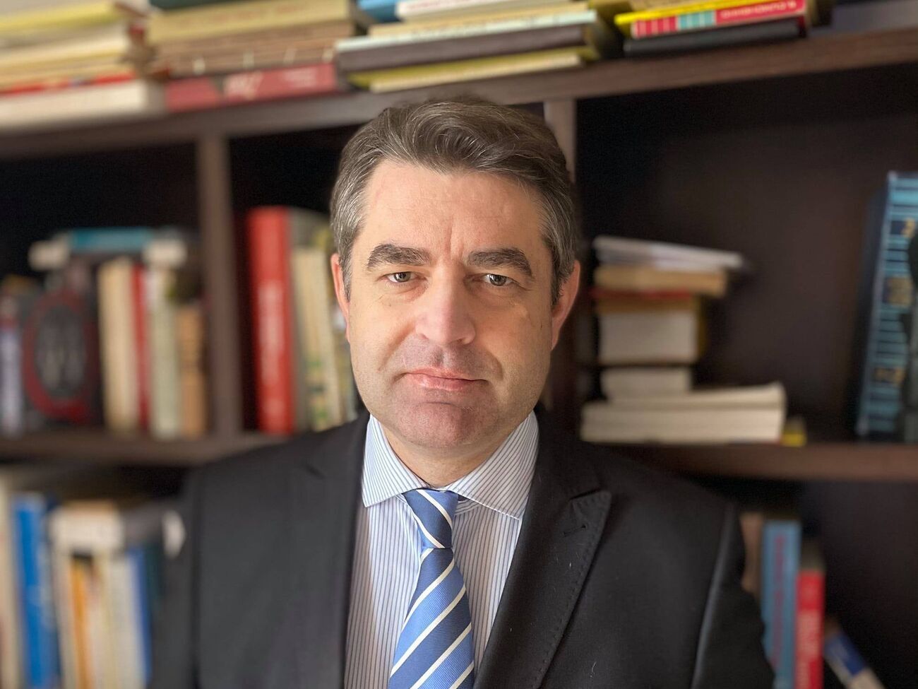 Перебийнис, комментируя статью Путина о "единстве" украинцев и россиян, подчеркивал, что&nbsp;нормальные люди не убивают&nbsp;родственников