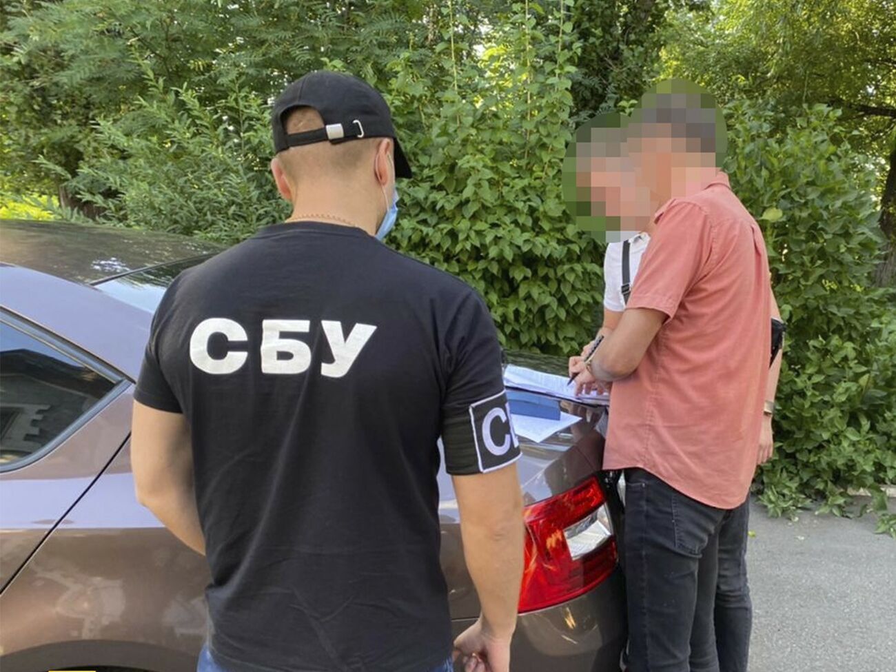 Під час обшуків правоохоронці виявили документацію, яка підтверджує факти протиправної діяльності