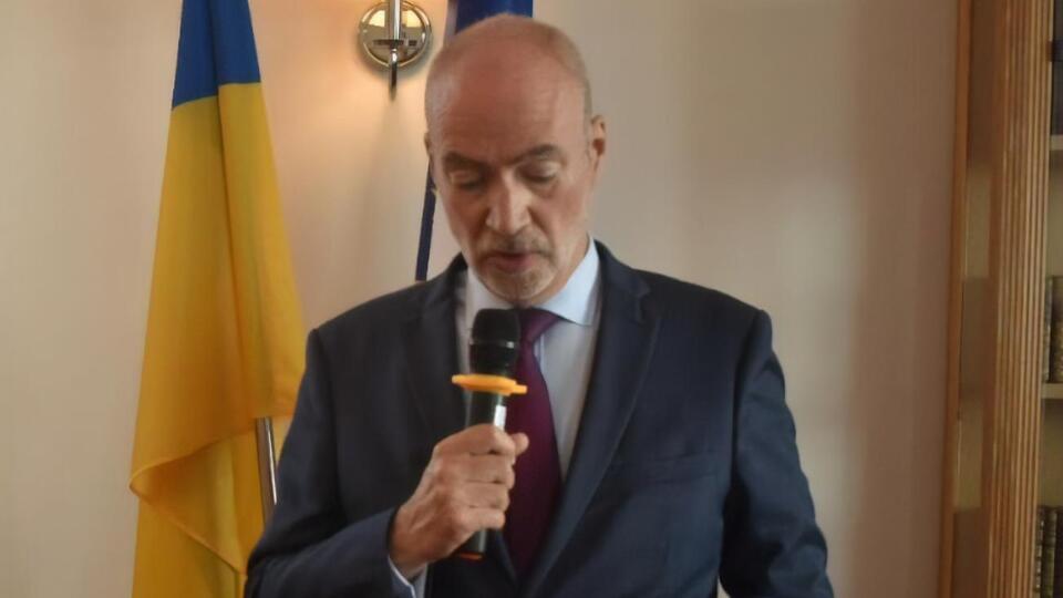 Де Понсен заявив, що на українців у Франції "дуже очікують"