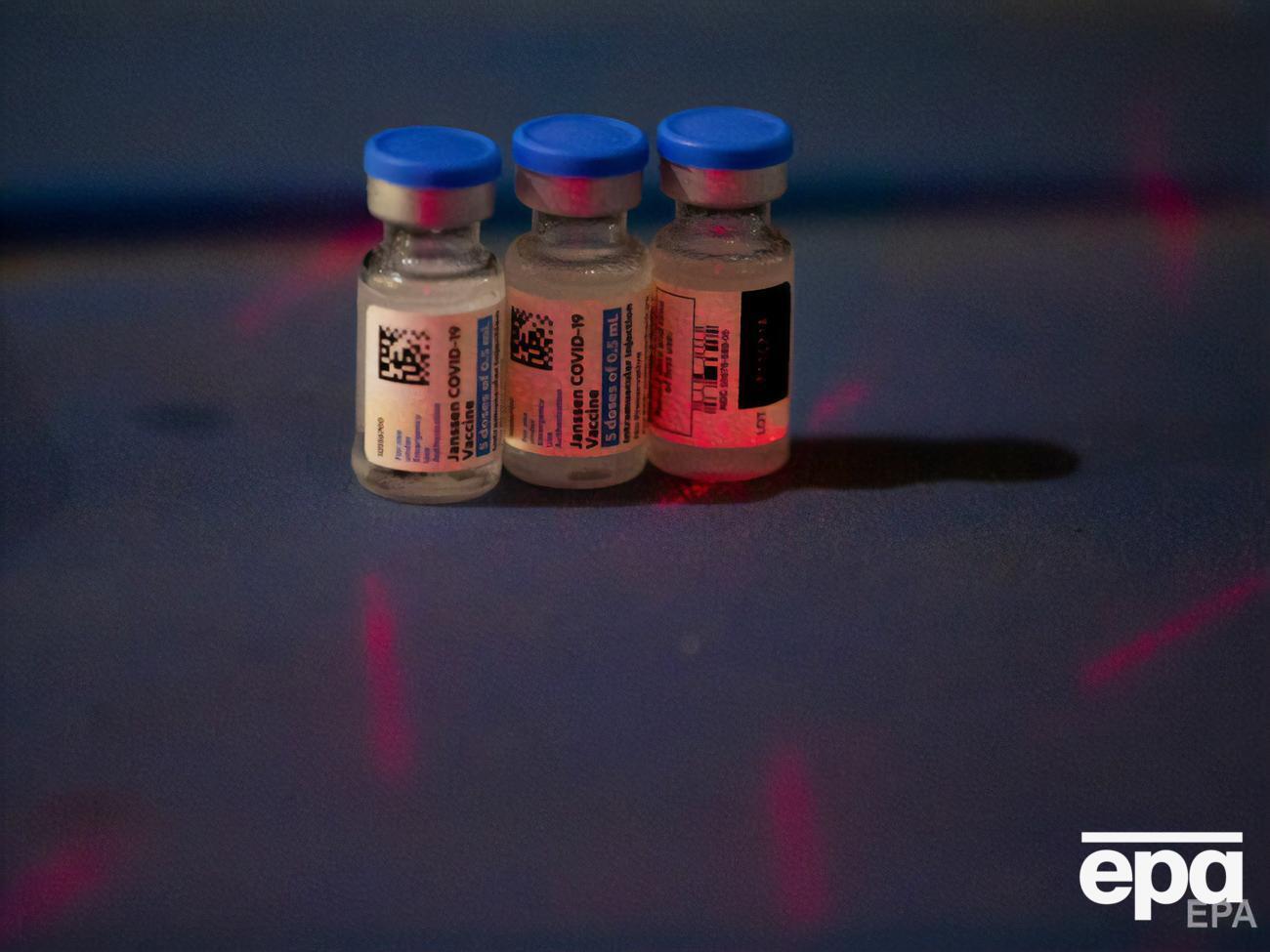 У сотни привившихся препаратом&nbsp;Johnson & Johnson обнаружили синдром Гийена &ndash; Барре&nbsp;