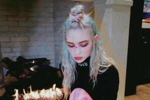 Граймс поки тримає в таємниці деталі нового шоу