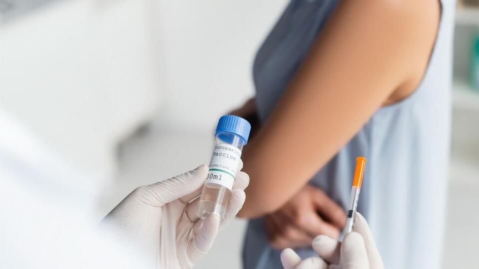 В США и Европе подтверждали случаи тромбоза после вакцинации Johnson & Johnson и AstraZeneca