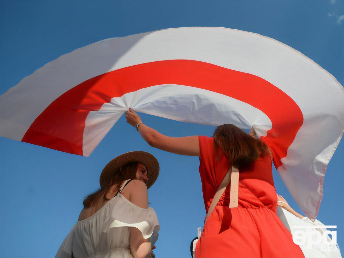 "Весна" з 1996 року займається допомогою затриманим на мітингах і їхнім сім'ям