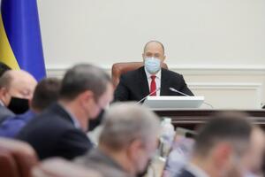 Минимальная пенсионная выплата для военнослужащих установлена в размере 3854 грн, отметил Шмыгаль