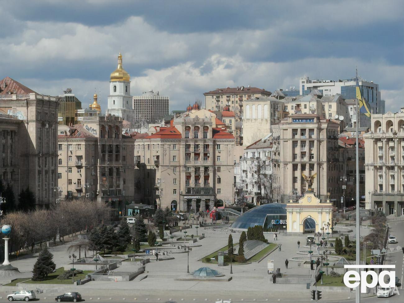 Темпи зниження захворюваності на COVID-19 в Україні сповільнюються, зазначили науковці НАН