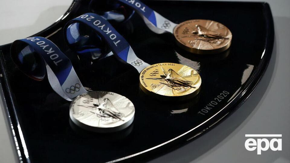 Олімпійські медалі будуть підносити спортсменам на тацях