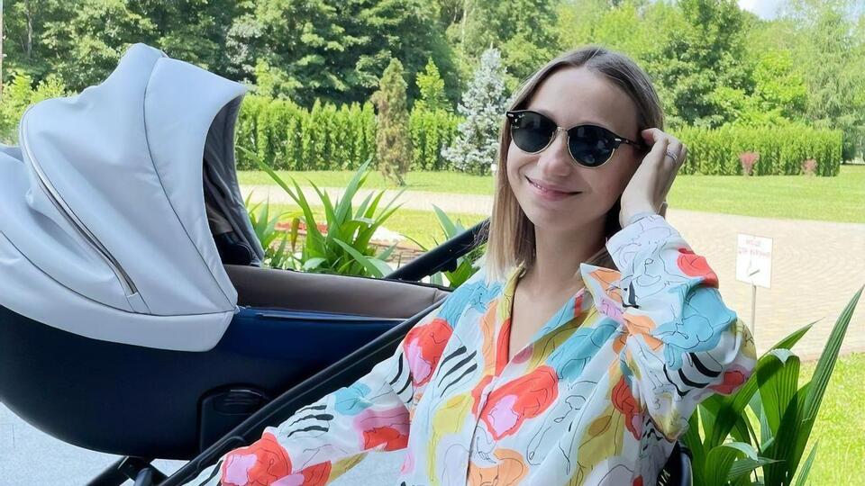 На запитання, чи важко подорожувати з немовлям, Репяхова відповіла, що "всі обмеження в нашій голові"