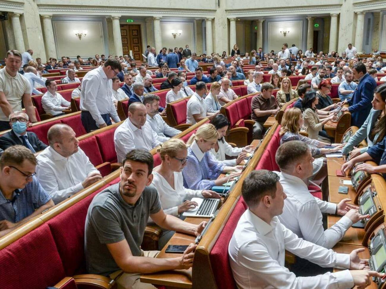 Законопроект предлагает передать набсоветам госкомпаний ответственность за назначение и увольнение руководителей, утверждение финансовых планов