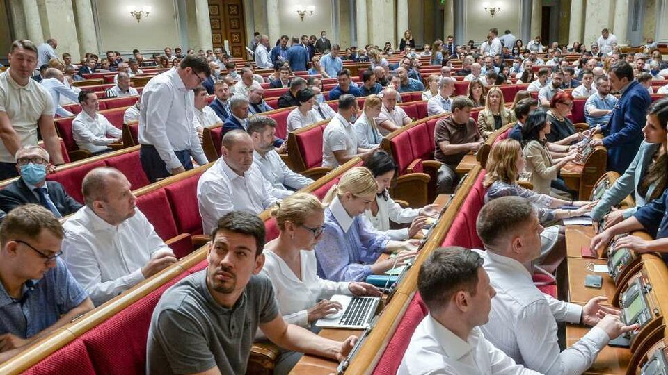 Законопроект предлагает передать набсоветам госкомпаний ответственность за назначение и увольнение руководителей, утверждение финансовых планов