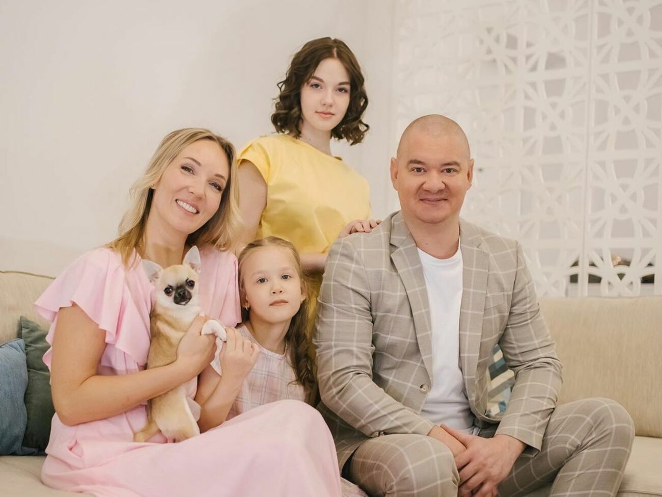 Ксения и Евгений Кошевые воспитывают двух дочерей