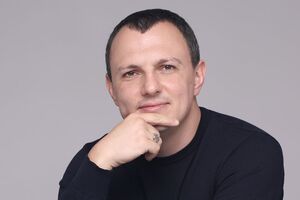 Андрій Спаський: Той, хто так часто "перефарбовується" і змінює партійну належність протягом політичного шляху, не може дорікати іншим ідеологією