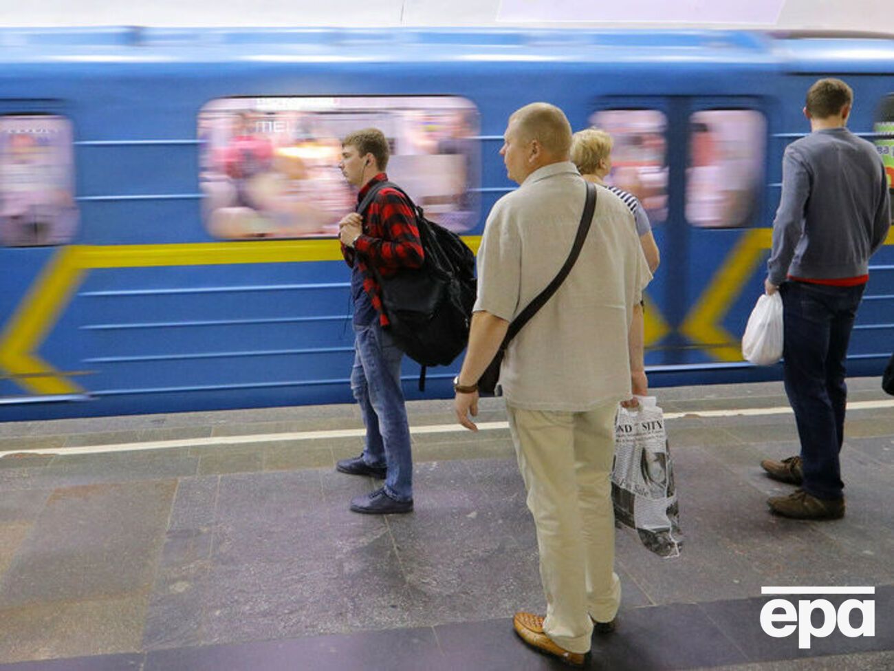 Роботу метро Києва на "червоній" лінії тимчасово обмежено