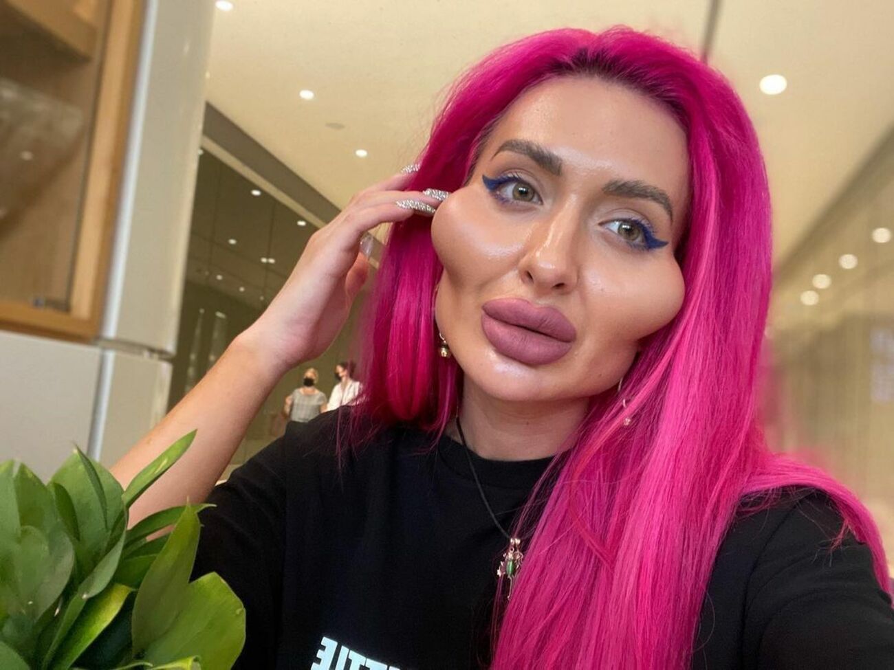 Покрещук дала своим подписчицам совет, не стесняясь в выражениях