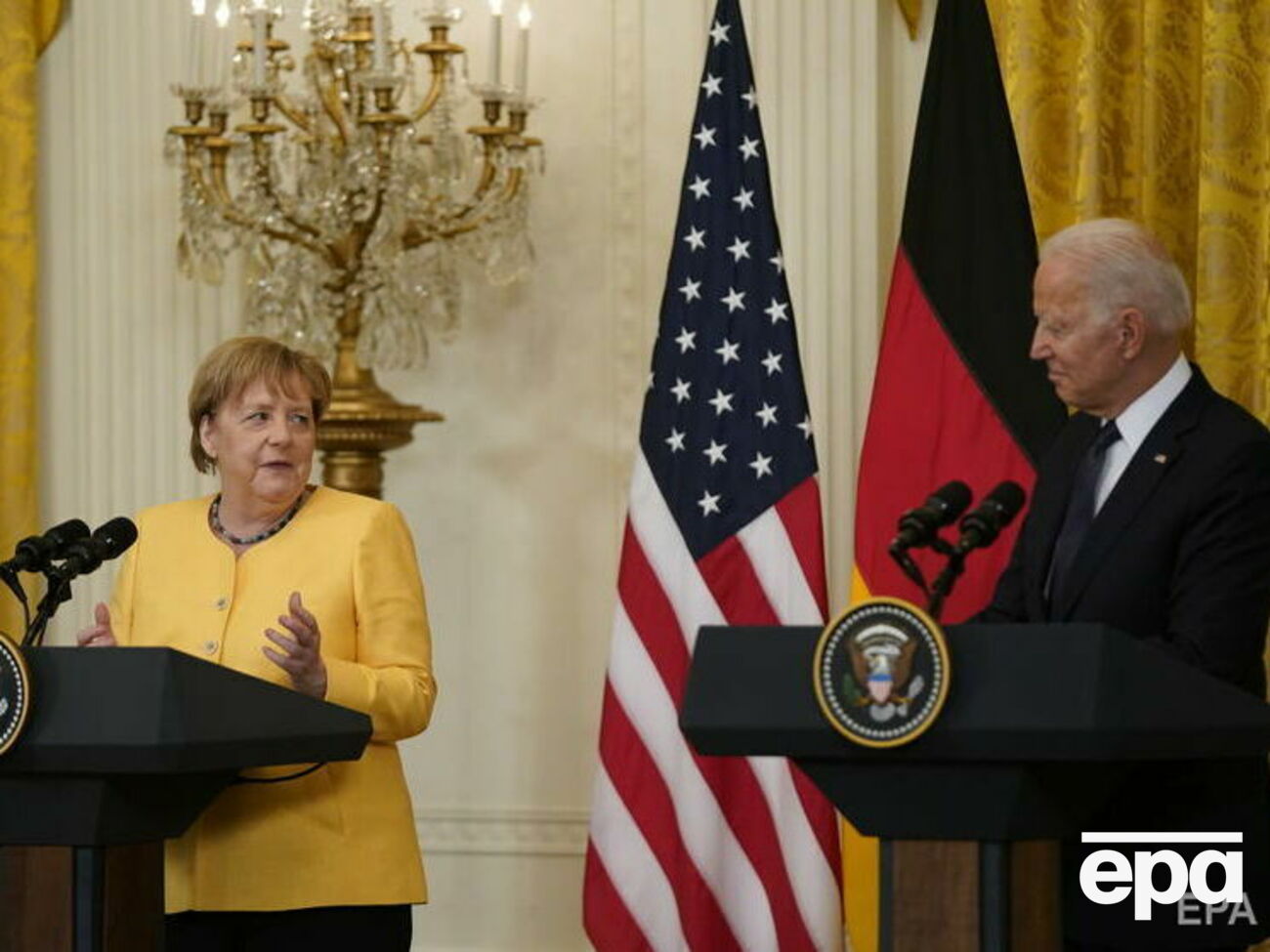 У декларації, підписаній Меркель і Байденом, Росію прямо не називають, але згадано її дії