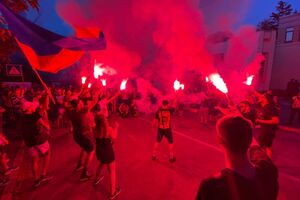 Акцію учасники назвали "святковий загальнонаціональний ультрапозитивний рейв"