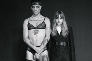 Фронтмен Måneskin Даміано Давід із гітаристкою групи Вікторією Де Анджеліс на зйомках останнього кліпу